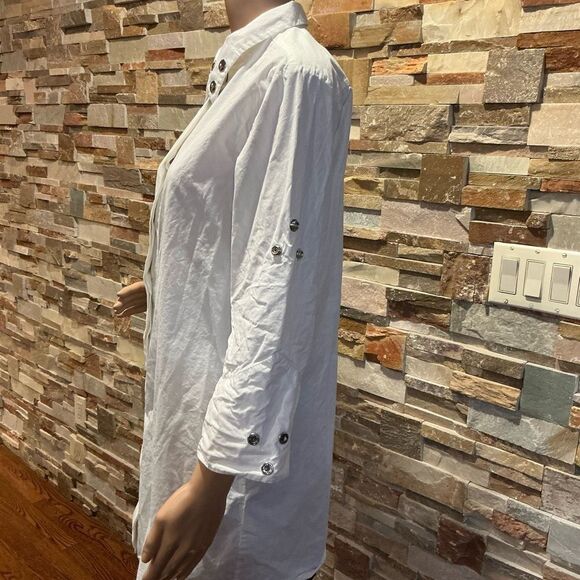 MAISON MARGIElA  White Button Down Shirt Dress with Silver Snaps - Picture 6 of 16